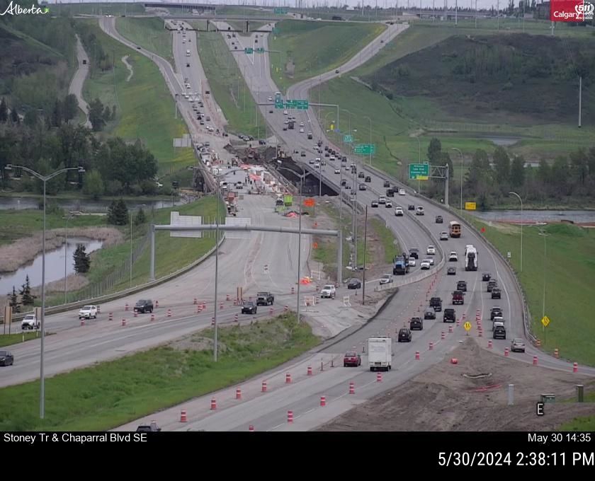 Traffic Cam Stoney Trail and Chaparral Boulevard SE Player