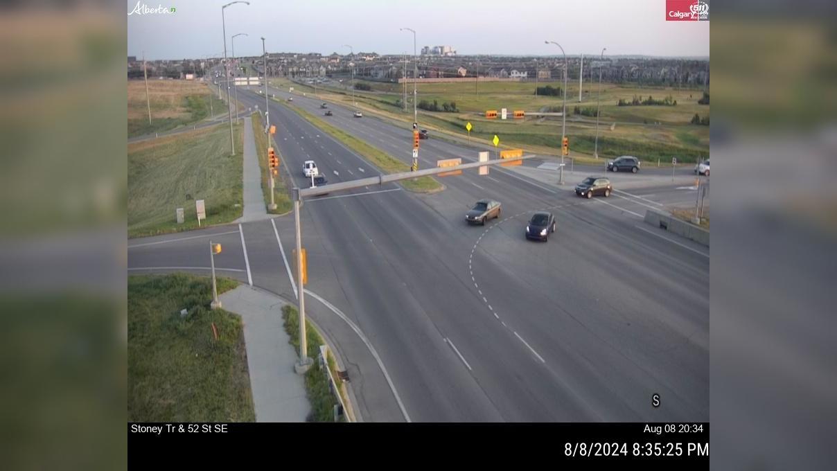 Traffic Cam Copperfield: Stoney Trail and 52nd Street SE Player