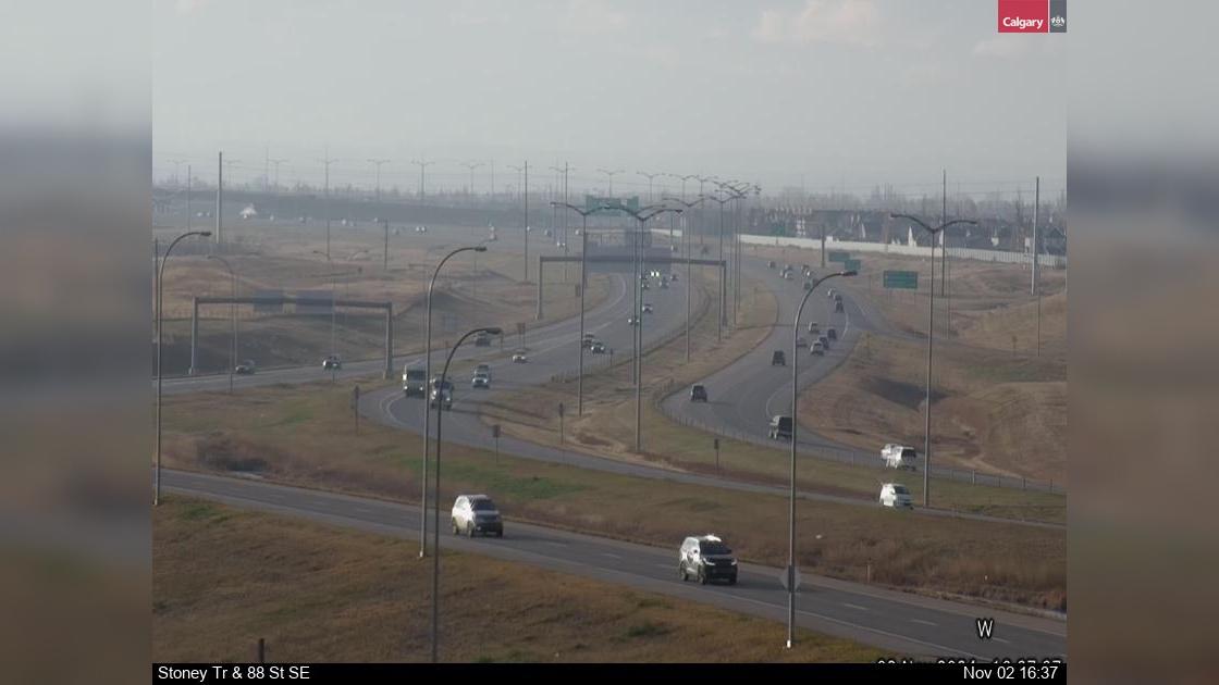 Traffic Cam Hotchkiss: Stoney Trail and 88th Street SE Player