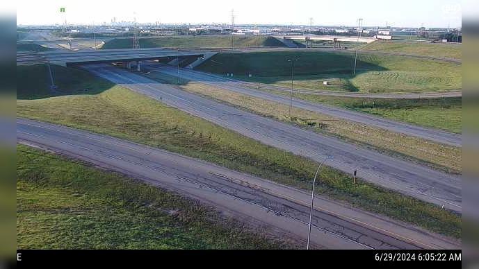 Traffic Cam Transportation and utility corridor: Hwy 216: Anthony Henday Drive and Yellowhead Trail West Interchange Player