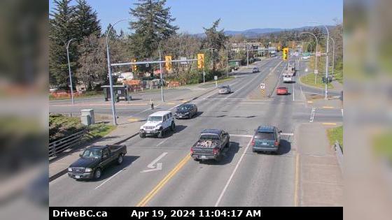 Traffic Cam Beaver Lake › West: Hwy 17 at Royal Oak Dr, looking west Player