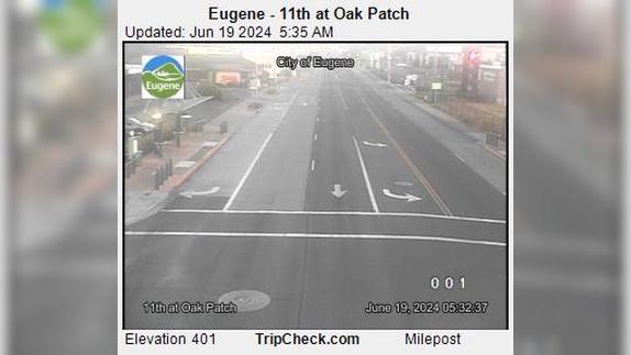 Traffic Cam Bethel: Eugene - 11th at Oak Patch Player