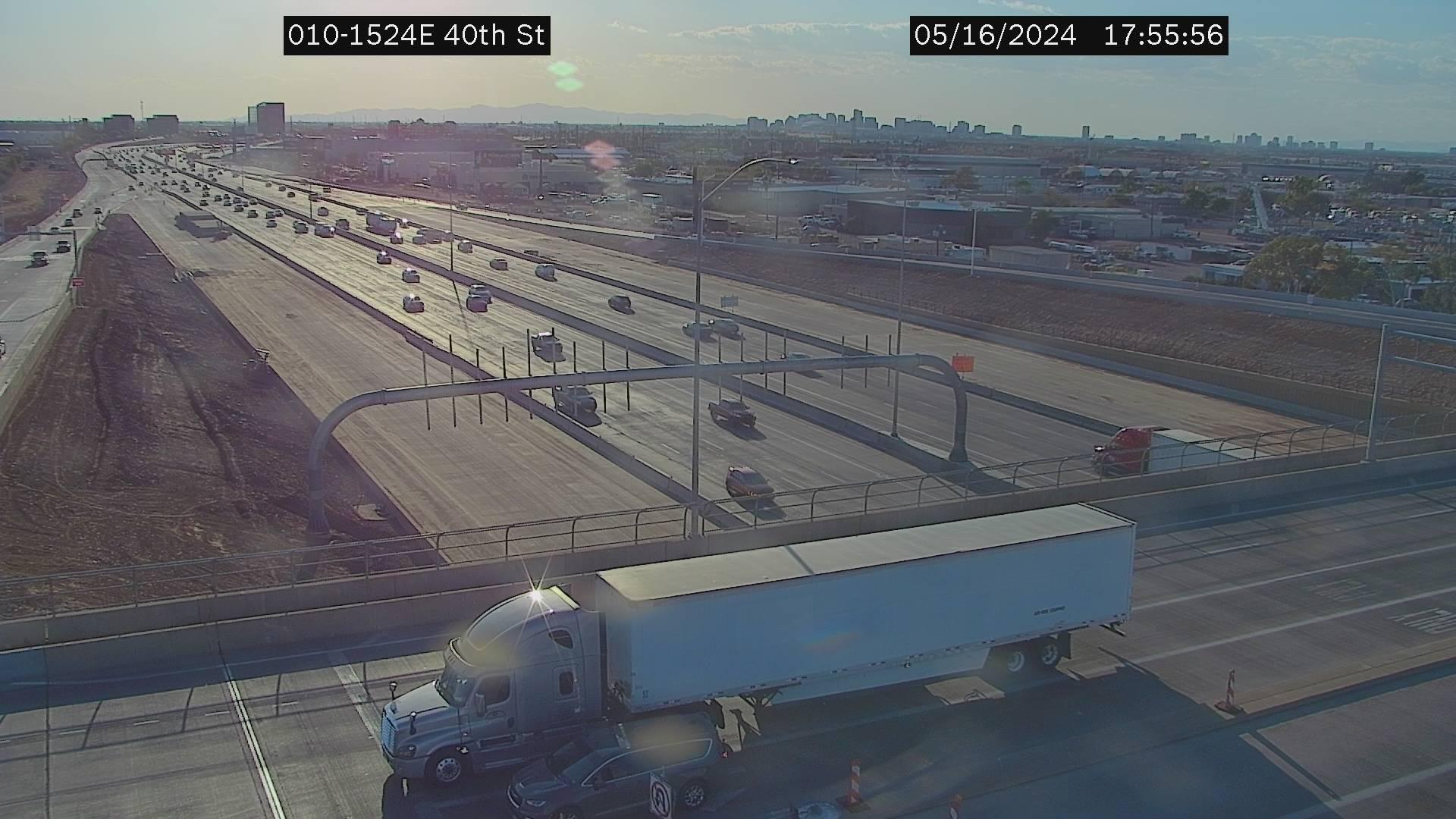Phoenix › West: I-10 WB 151.70 @E of 32nd St Traffic Camera