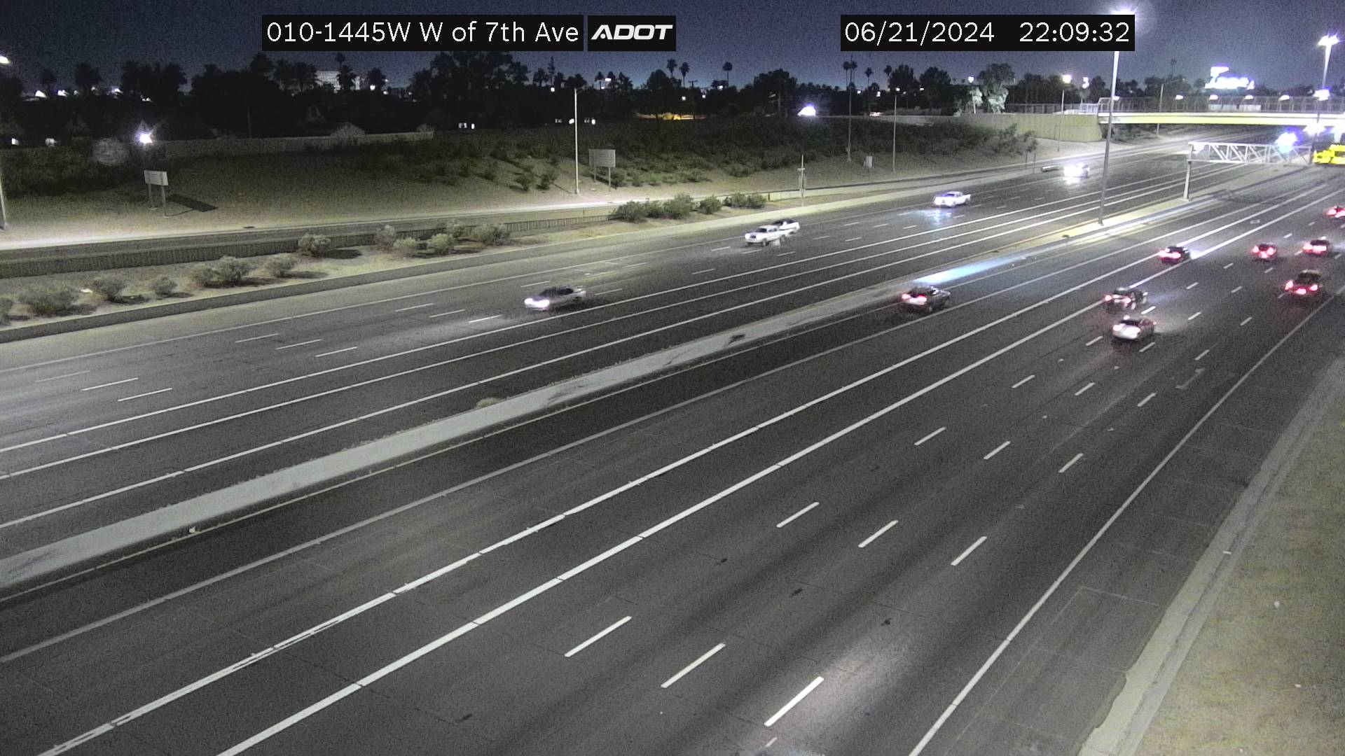 Traffic Cam I-10 WB 144.58 @W of 7th Ave -  Westbound Player