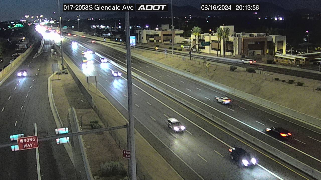 I-17 SB 205.89 @Glendale -  Southbound Traffic Camera