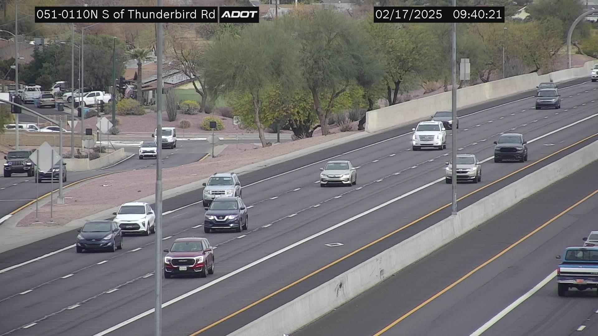 Phoenix › North: SR-51 NB 11.06 @S of Thunderbird Traffic Camera