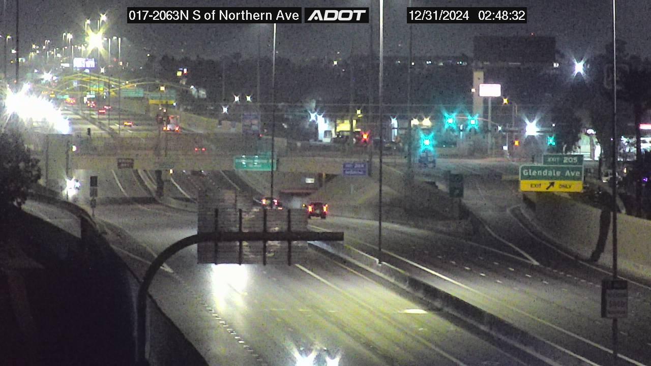 Phoenix › North: I-17 NB 206.36 @S of Northern Traffic Camera