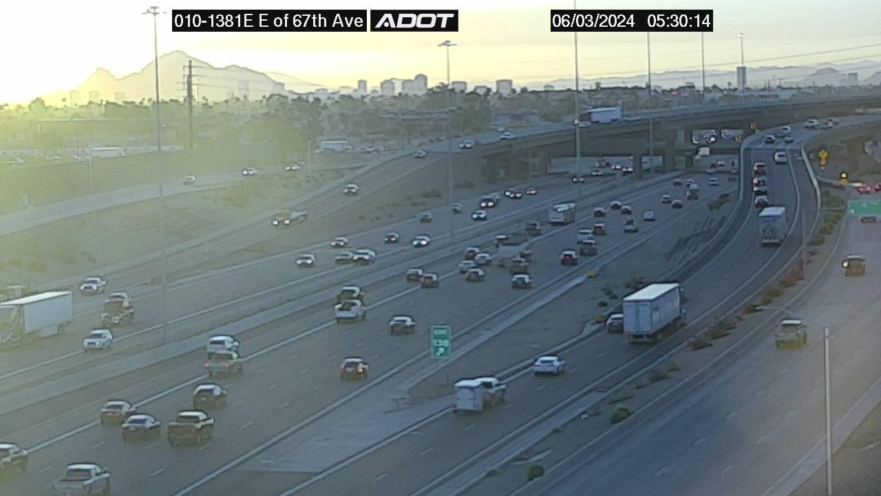 Traffic Cam Phoenix: I-10W and 67th Ave Player