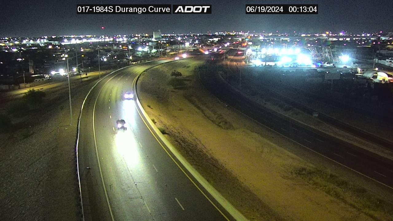 Traffic Cam Phoenix › South: I-17 SB 198.43 @Durango Curve Player