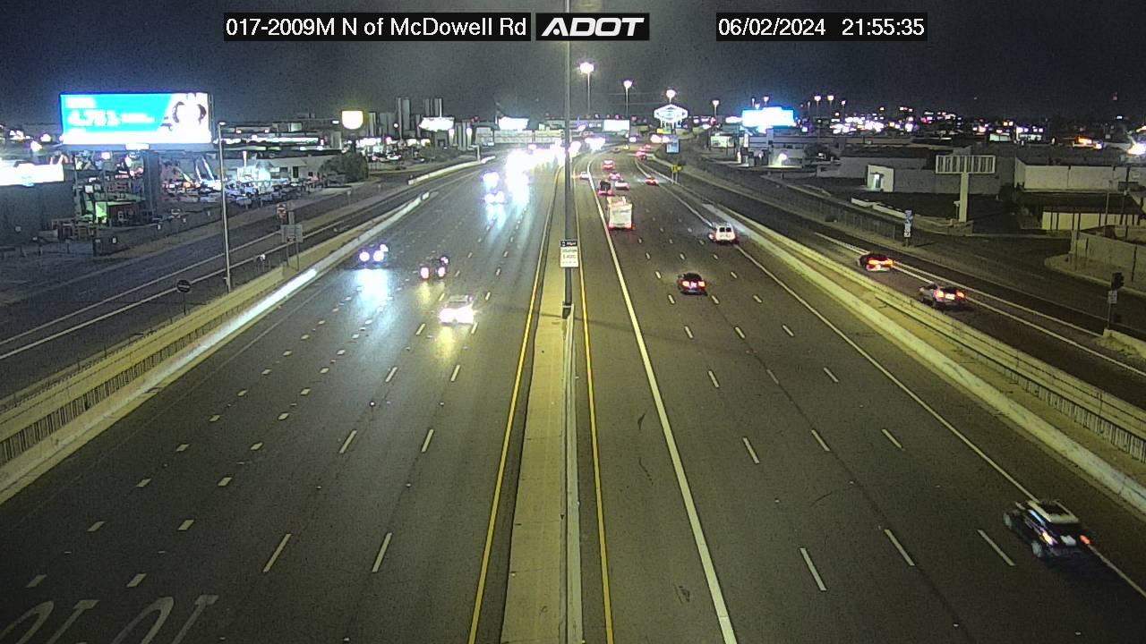 Phoenix: I-17 M 200.94 @N of McDowell Traffic Camera