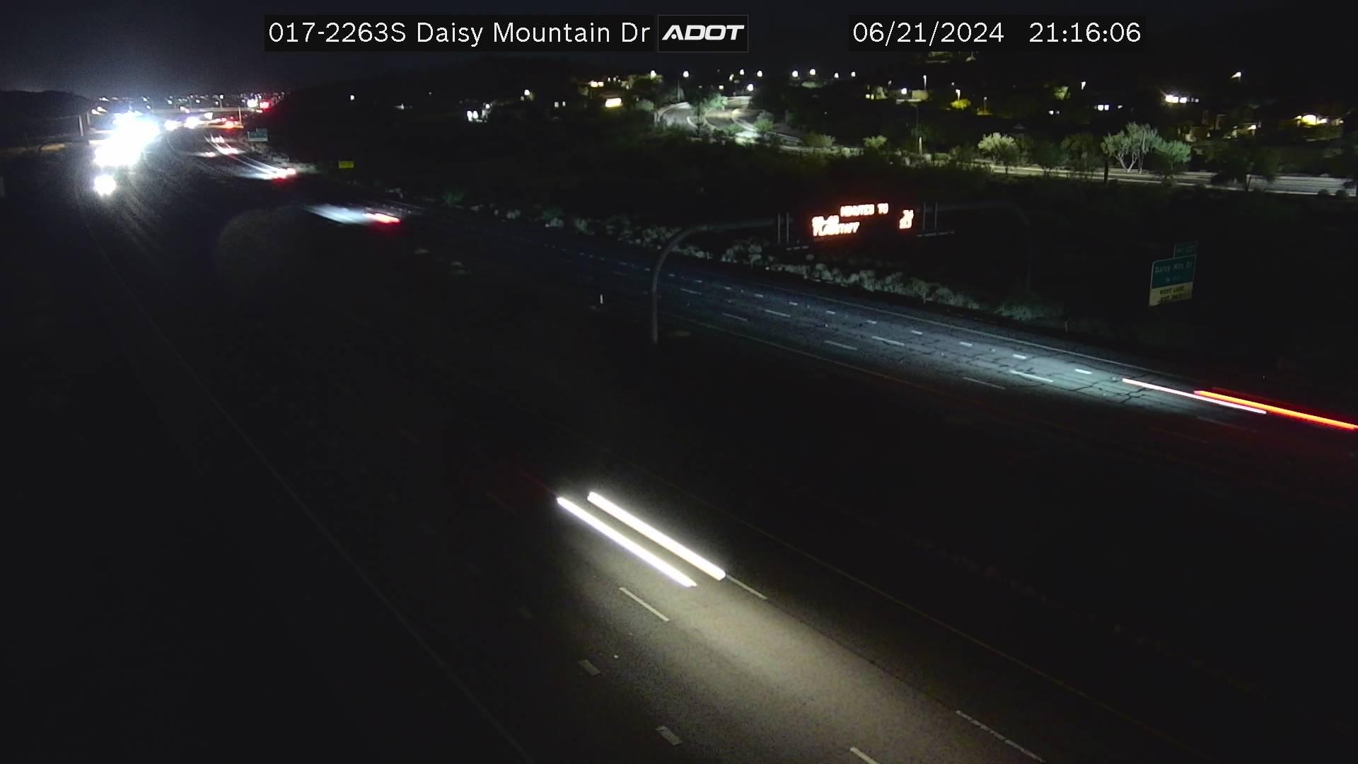 Traffic Cam Anthem › South: I-17 SB 226.30 @Daisy Mountain Dr Player
