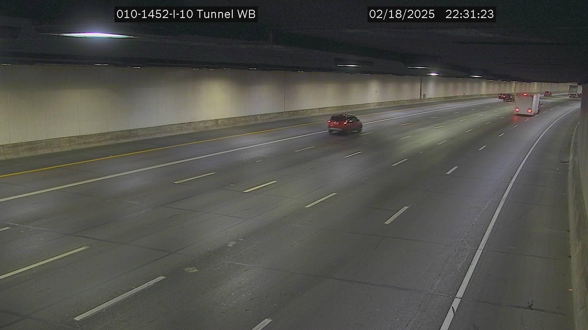 Phoenix › West: I-10 WB 145.00 @Tunnel Traffic Camera