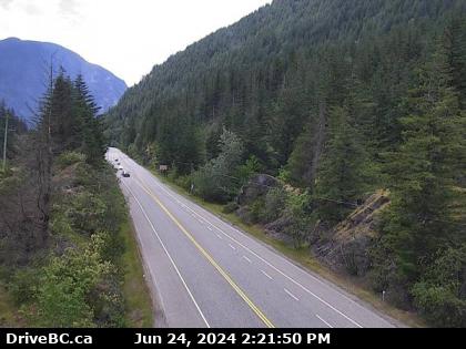 Hwy-7, about 2 km west of Hope, looking east. (elevation: 74 metres) Traffic Camera