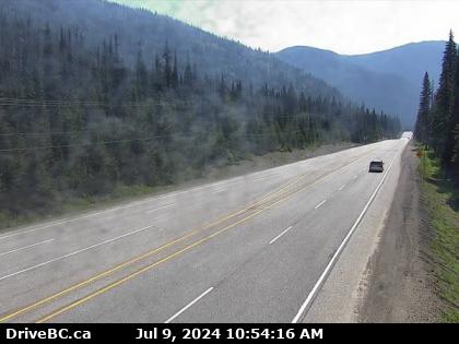Traffic Cam Hwy-3 at Allison Pass, 10 km west of Manning Park resort area, looking east. (elevation: 1343 metres) Player