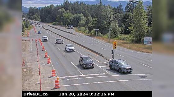 North Cowichan › South: Hwy 1, at Herd Rd/Cowichan Valley Hwy, about 5 km north of Duncan, looking south Traffic Camera