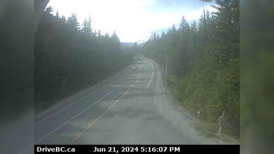 Whistler Resort Municipality › North: Hwy 99, about 13 km north of Whistler at Riverside Drive, looking north Traffic Camera