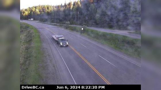 Traffic Cam Area D › South: Hwy 97, north of Williams Lake near the turn off to the Bull Mountain ski area, looking south Player