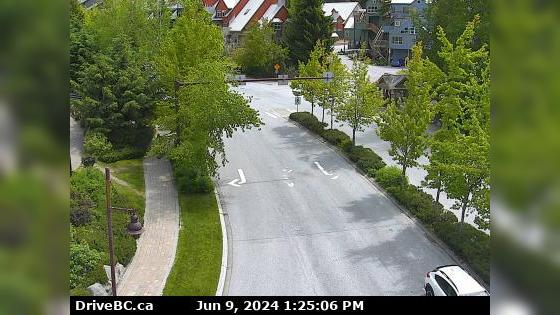 Whistler Creekside › East: Hwy 99, in Whistler at Lake Placid Rd, looking east Traffic Camera