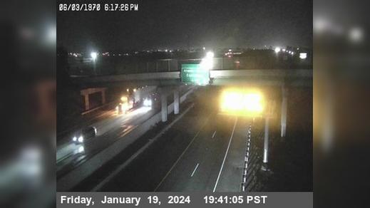 Buhach: SB SR-99 N/O - Rd Traffic Camera