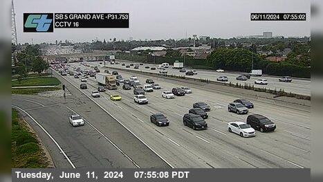 Traffic Cam French Park › North: I-5 : Grand Avenue Player