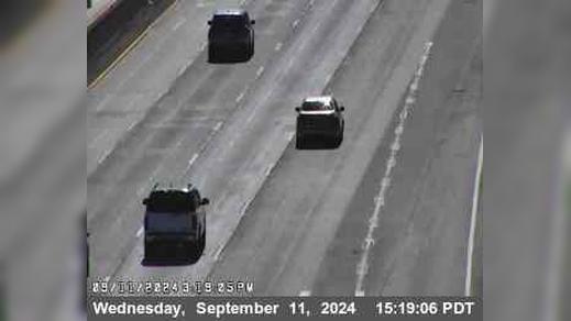 Traffic Cam Oleum › West: TVH39 -- I-80 : Cummings Parkway Onramp Player