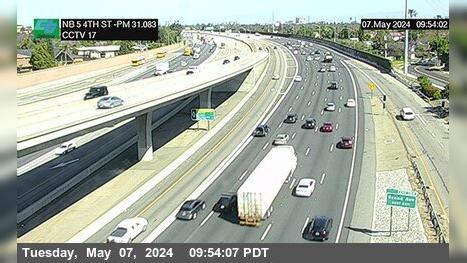 Traffic Cam French Park › North: I-5 : 4th Street Player