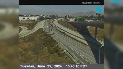 Traffic Cam San Diego › East: C164) I-905 : SR-11 Player