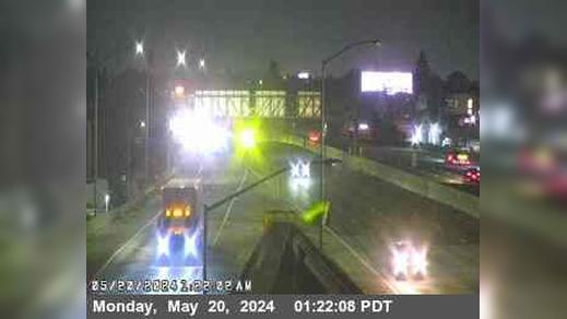 Traffic Cam San Leandro › North: TV712 -- I-880 : AT LEWELLING BL Player