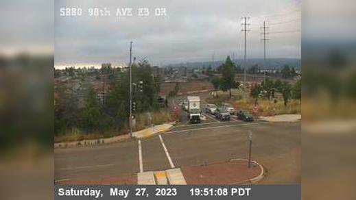 Oakland › South: T283R -- I-880 : AT 98TH AV OFR Traffic Camera