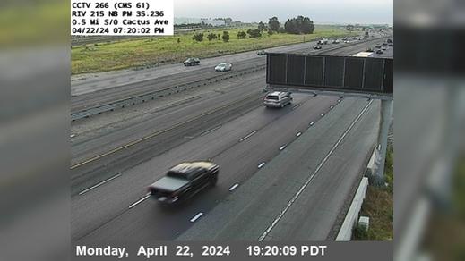West March › North: I-215 : (266) 0.5 Miles South of Cactus Avenue Traffic Camera