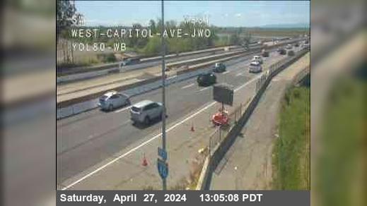 West Sacramento › West: Hwy 80 at West Capitol Traffic Camera