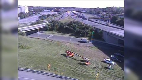 Traffic Cam Downtown › South: I-91 @ Exit 30 & I-84 East Player