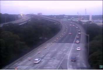 Traffic Cam CAM 199 New London I-95 NB Exit 83 - Williams St. - Northbound Player