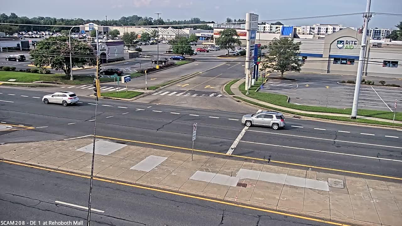 Traffic Cam Truitts Midway Development: DE 1 @ REHOBOTH MALL Player