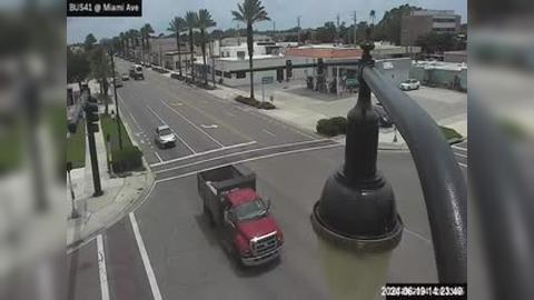Traffic Cam Venice: SA US 41B @ Miami Ave W 6010/875 Player