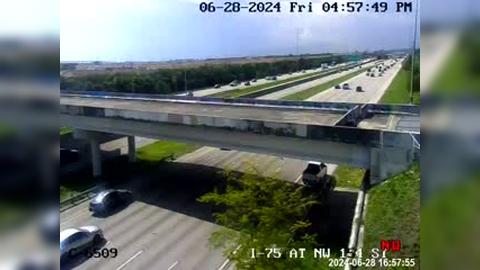 Miami Lakes: I-75 at Northwest 154th Street Traffic Camera