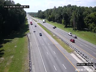 Traffic Cam I-75 @ MM 385.7 / SW 20th Ave Player
