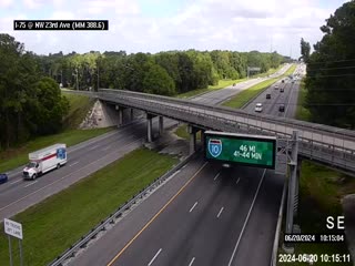 Traffic Cam I-75 @ MM 388.6 / NW 23rd Ave Player