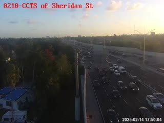 Traffic Cam I-95 S of Sheridan St Player