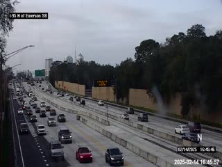 Traffic Cam I-95 N of Emerson St SB Player