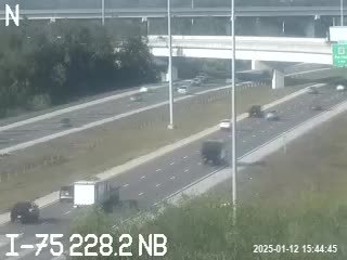 Traffic Cam South of I-275 S Apex Player