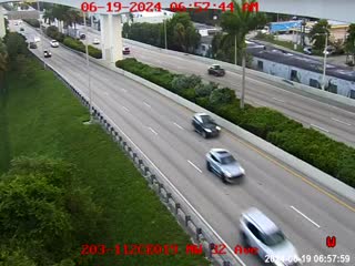 Traffic Cam (203) SR-112 at NW 32nd Ave Player