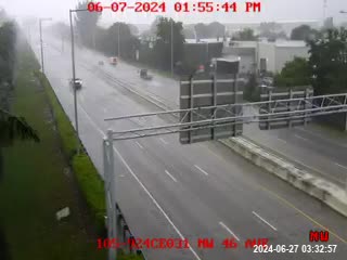 Traffic Cam (105) SR-924 at NW 46th Ave Player