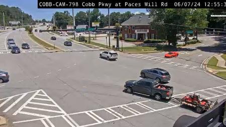 Traffic Cam Vinings: 111817--2 Player