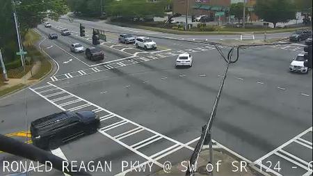 Traffic Cam Snellville: 112331--2 Player