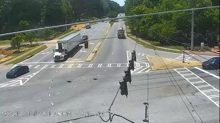 Traffic Cam Lawrenceville: 112086--2 Player