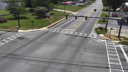 Traffic Cam Lawrenceville: 112200--2 Player