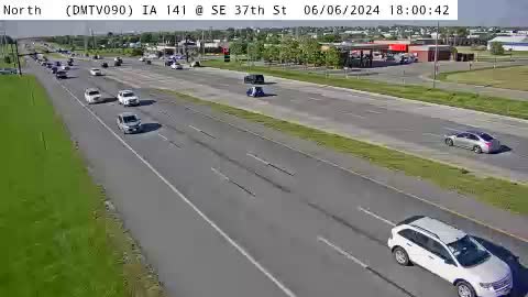 DM - IA 141 @ SE 37th St (90) Traffic Camera
