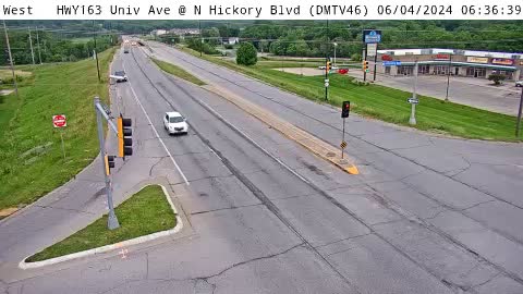 DM - IA 163-University Ave @ Hickory (46) Traffic Camera