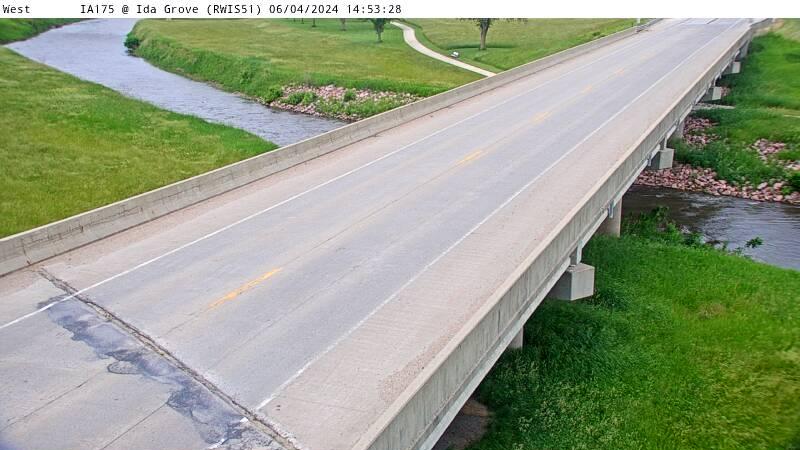 Ida Grove: R51: IA 175 Bridge Traffic Camera